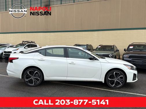 2023 Nissan Altima SR Intelligent AWD