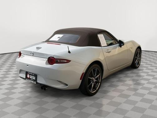 Ceramic Metallic 2019 Mazda MX-5 Miata Grand Touring