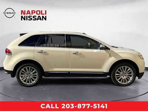 2013 Lincoln MKX Base