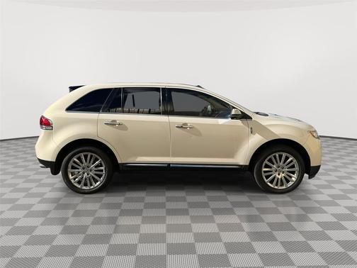 2013 Lincoln MKX Base