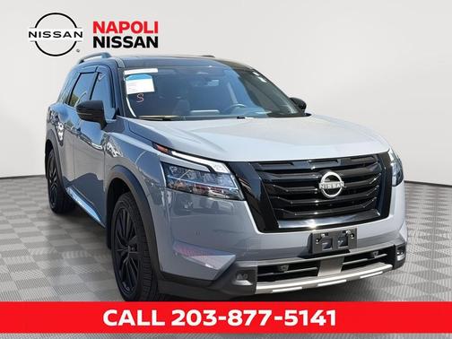 Solid Gray/Super Black 2024 Nissan Pathfinder Platinum 4WD
