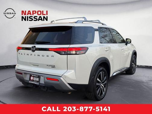 2023 Nissan Pathfinder Platinum 4WD