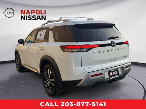 2023 Nissan Pathfinder Platinum 4WD