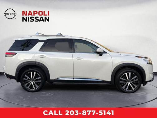 2023 Nissan Pathfinder Platinum 4WD