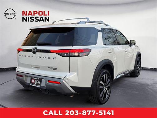 2023 Nissan Pathfinder Platinum 4WD
