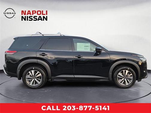 2025 Nissan Pathfinder SL 4WD