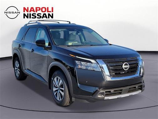 2025 Nissan Pathfinder SL 4WD