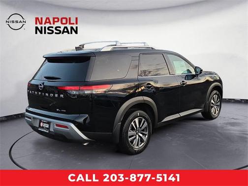 2025 Nissan Pathfinder SL 4WD