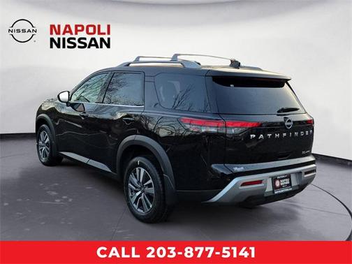 2025 Nissan Pathfinder SL 4WD