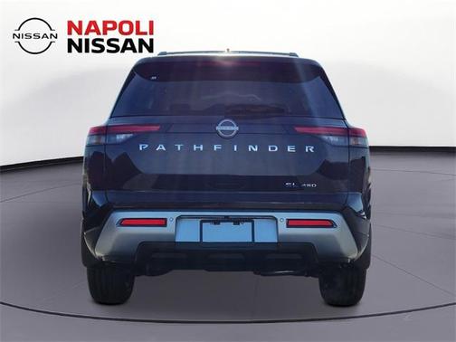 2025 Nissan Pathfinder SL 4WD
