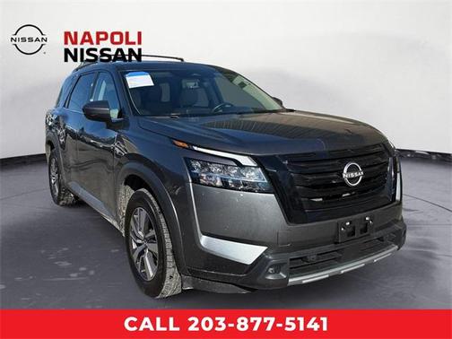 2023 Nissan Pathfinder SL 4WD