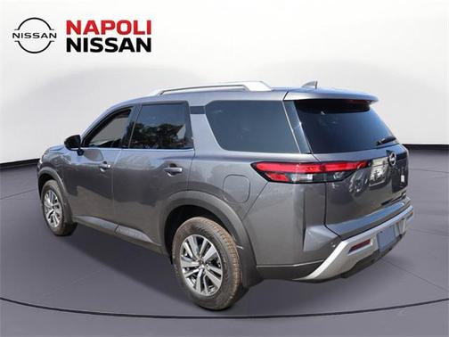 2025 Nissan Pathfinder SL 4WD