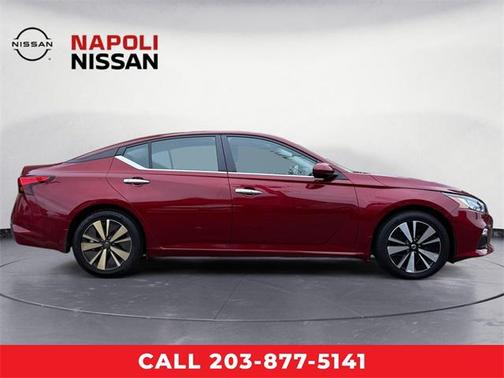 2022 Nissan Altima 2.5 SV
