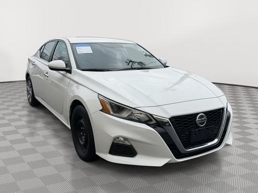 2020 Nissan Altima S FWD