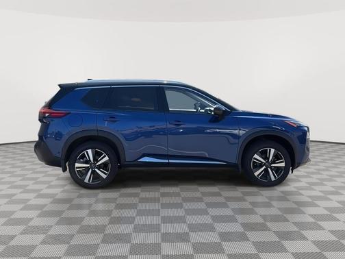 Caspian Blue Metallic/Super Black 2023 Nissan Rogue SL