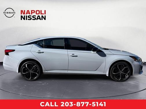 2023 Nissan Altima SR Intelligent AWD