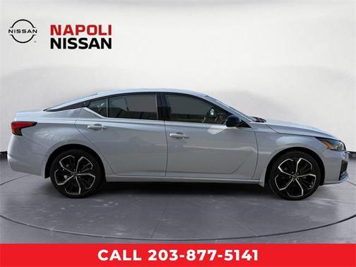 2023 Nissan Altima SR Intelligent AWD