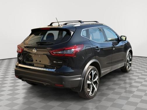2022 Nissan Rogue Sport SL