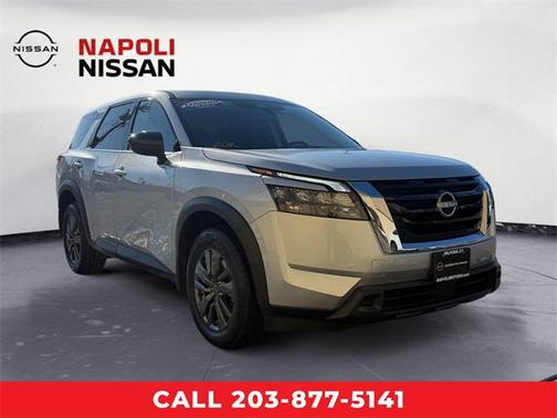 2023 Nissan Pathfinder S 4WD