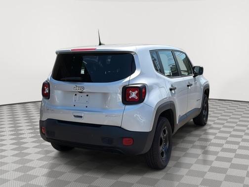 Glacier Metallic Clearcoat 2021 Jeep Renegade Sport