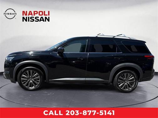 2022 Nissan Pathfinder SL 4WD