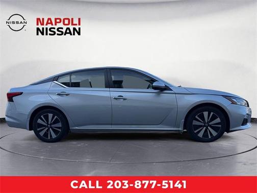 2021 Nissan Altima 2.5 SV