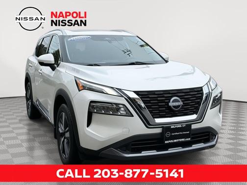 Pearl White Tricoat 2023 Nissan Rogue SL
