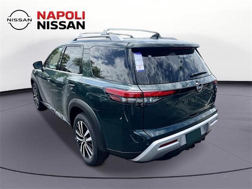 2025 Nissan Pathfinder Platinum 4WD