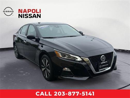 2022 Nissan Altima 2.5 SV