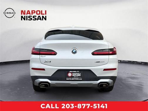 2023 BMW X4 xDrive30i
