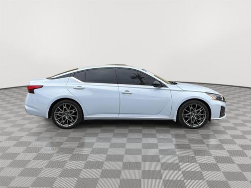 Gray Sky Pearl 2023 Nissan Altima SR VC-Turbo FWD