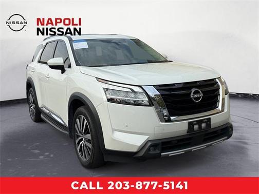 2022 Nissan Pathfinder Platinum 4WD