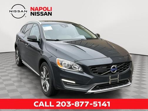 2015 Volvo V60 Cross Country T5