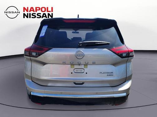 Champagne Silver Metallic/Super Black 2026 Nissan Rogue Platinum