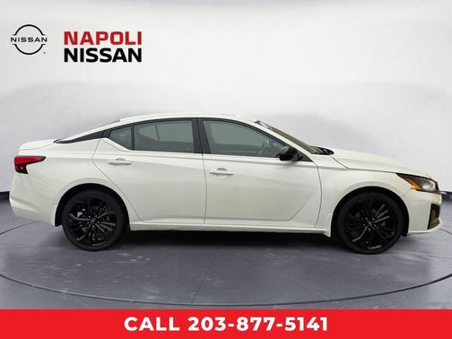 2023 Nissan Altima SR Intelligent AWD