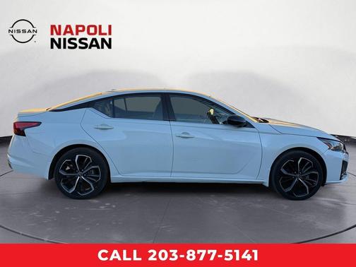 2023 Nissan Altima SR Intelligent AWD