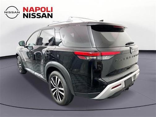 2025 Nissan Pathfinder Platinum 4WD