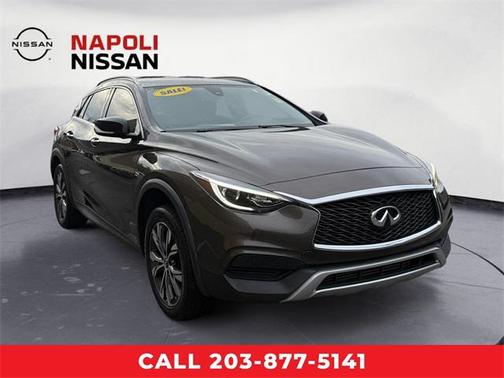 2017 INFINITI QX30 Luxury