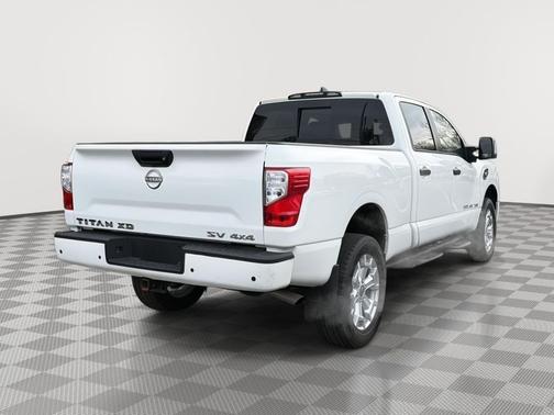 2024 Nissan Titan XD SV