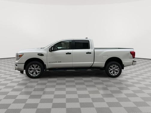2024 Nissan Titan XD SV