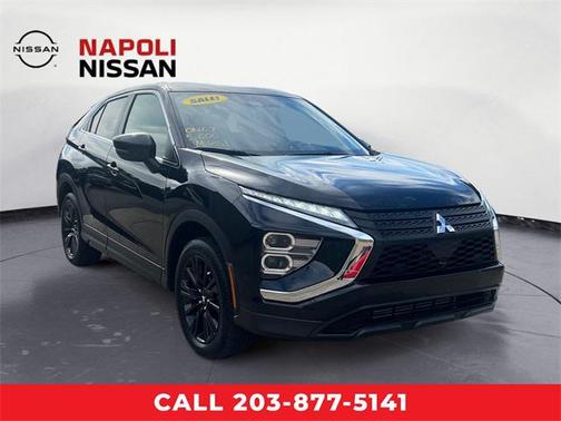 Labrador Black Pearl 2023 Mitsubishi Eclipse Cross LE