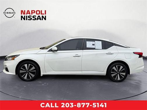 2022 Nissan Altima 2.5 SV