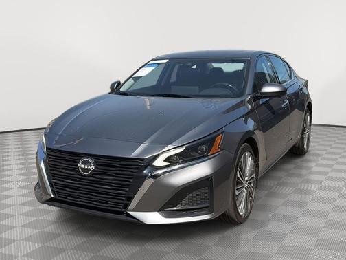 Gun Metallic 2023 Nissan Altima 2.5 SL