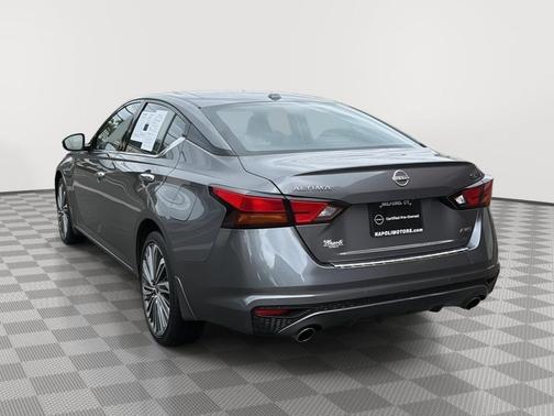 Gun Metallic 2023 Nissan Altima 2.5 SL