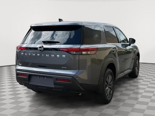 Gun Metallic 2025 Nissan Pathfinder S 4WD