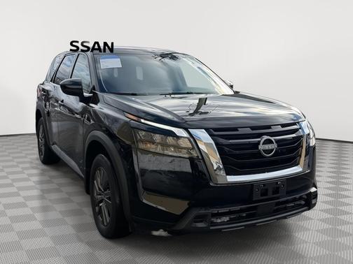 2024 Nissan Pathfinder S 4WD
