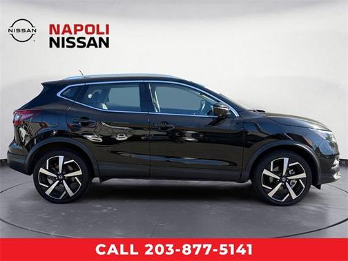 2022 Nissan Rogue Sport SL