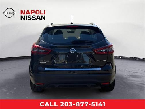 2022 Nissan Rogue Sport SL
