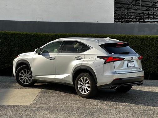 Photo 4 of 20 of 2019 Lexus NX 300 Base
