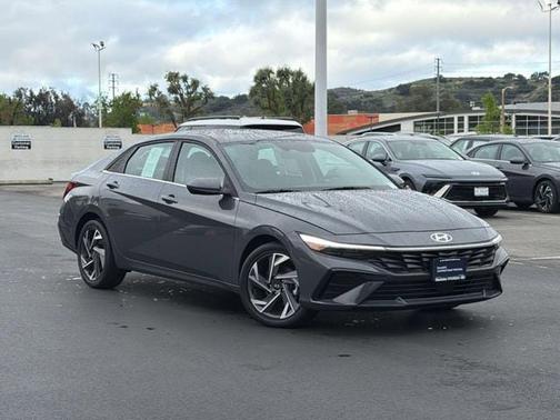 2025 Hyundai ELANTRA SEL Convenience